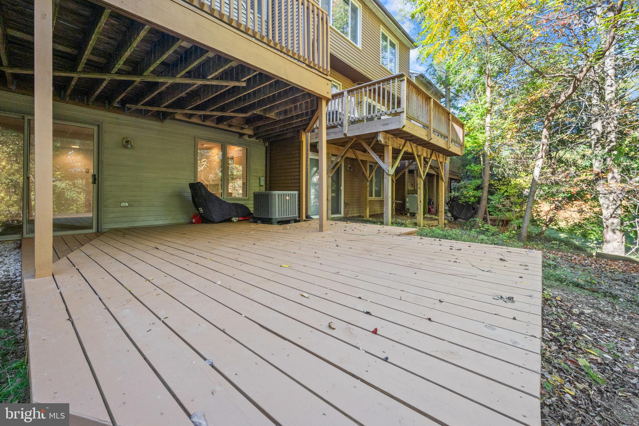 9453 Clocktower Lane Columbia, MD 21046 - Photo 38 of 49 Deck