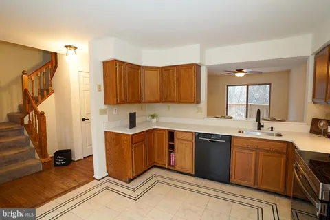 $435,000 | 9453 Clocktower Lane, Columbia, MD 21046