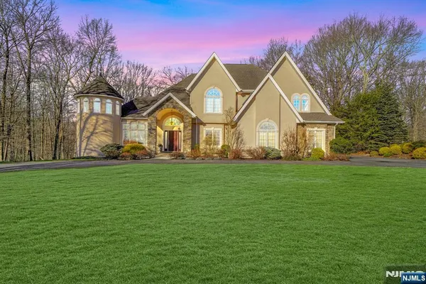 $1,475,000 | 5 High Mountain Drive, Boonton, NJ 07005