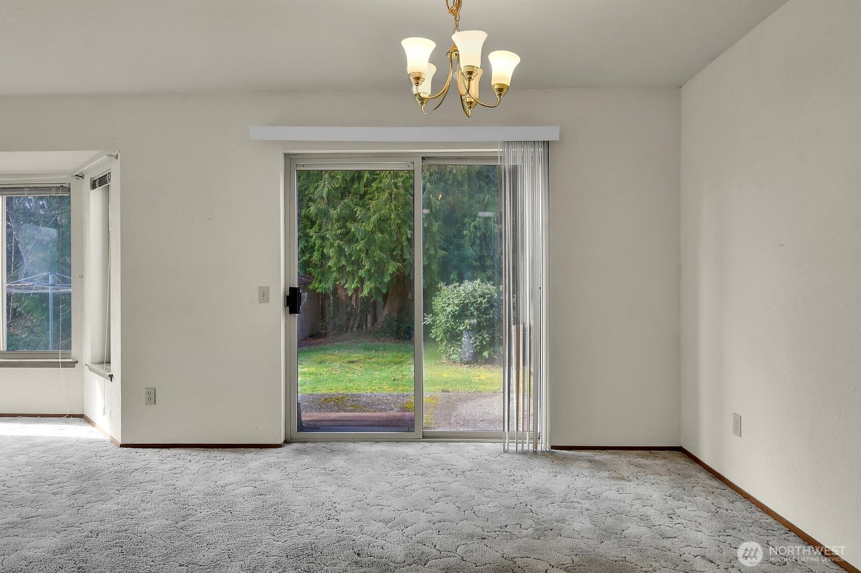 14916 48th Avenue West Edmonds, WA 98026 - Photo 11 of 24