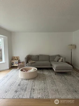 $899,990 | 14916 48th Avenue West, Edmonds, WA 98026