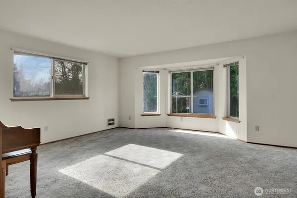 $899,990 | 14916 48th Avenue West, Edmonds, WA 98026