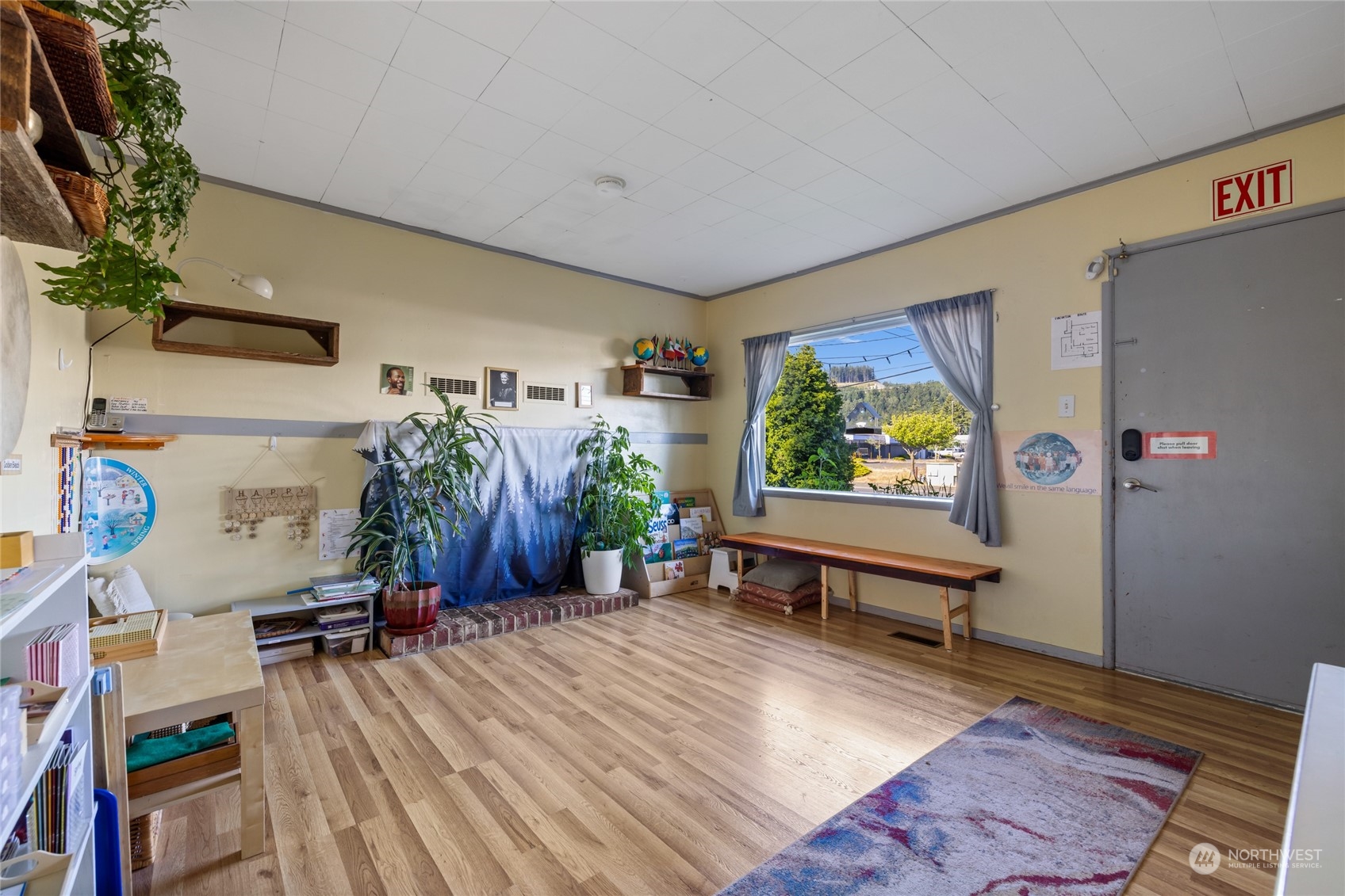 6102 Parker Road East Sumner, WA 98390 - Photo 4 of 17 Gallery Image 4