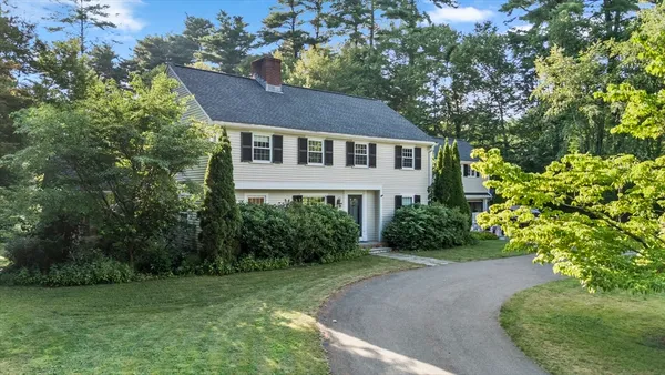 $10,000 | 131 Montvale Road, Weston, MA 02493