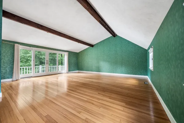 $10,000 | 131 Montvale Road, Weston, MA 02493