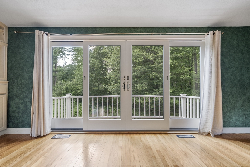 131 Montvale Road Weston, MA 02493 - Photo 20 of 38