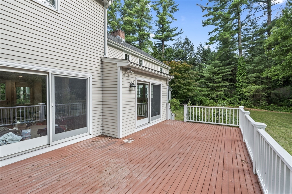 131 Montvale Road Weston, MA 02493 - Photo 22 of 38