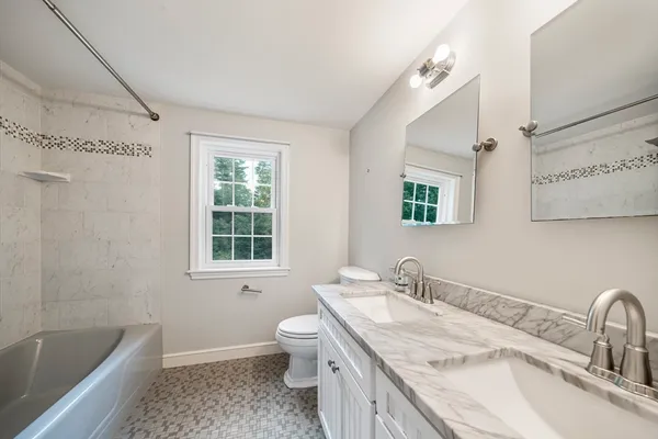 $10,000 | 131 Montvale Road, Weston, MA 02493