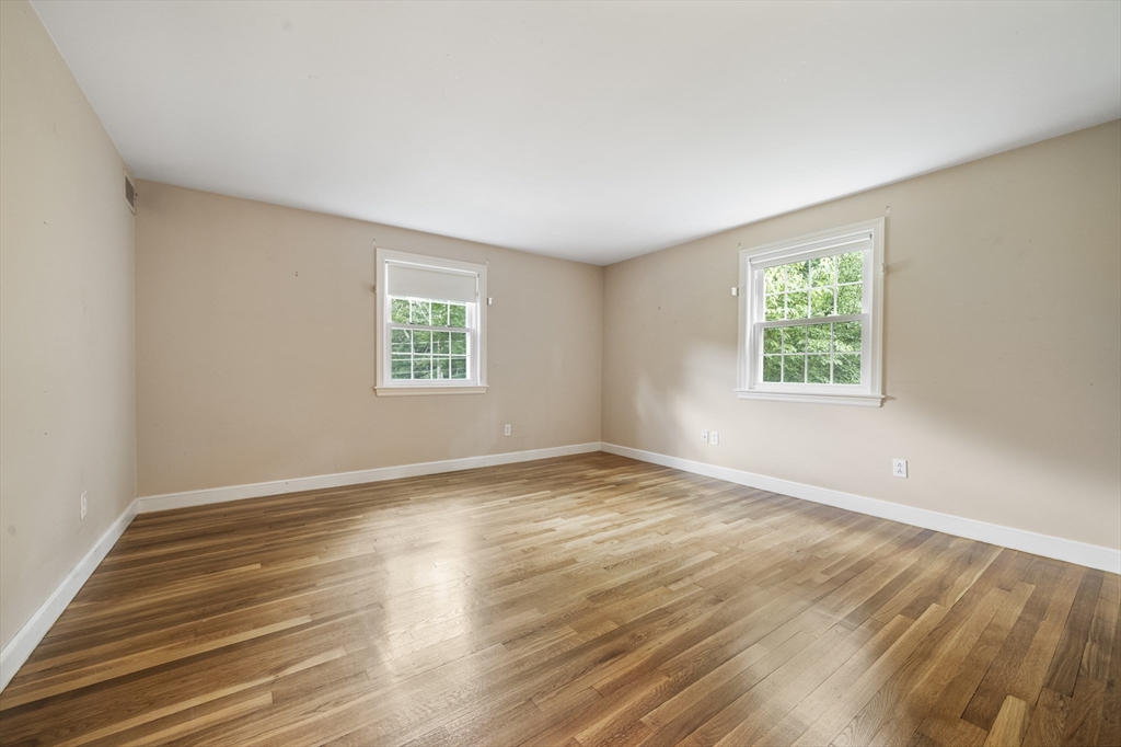 131 Montvale Road Weston, MA 02493 - Photo 28 of 38