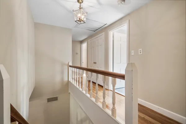$10,000 | 131 Montvale Road, Weston, MA 02493