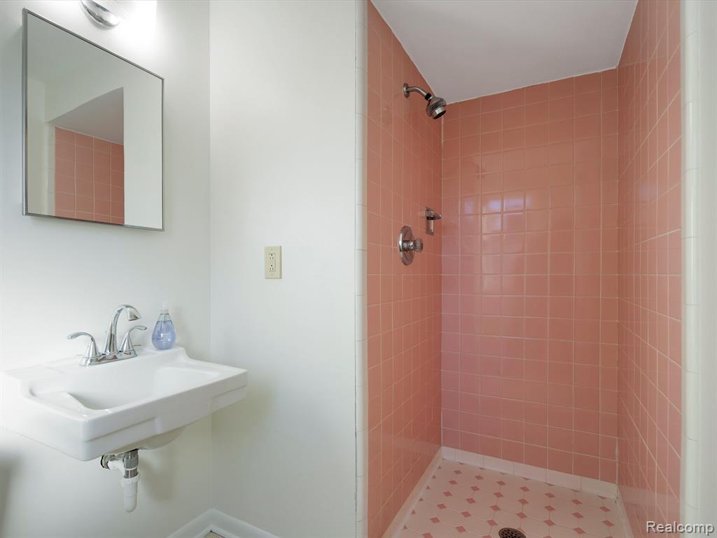 512 Old Perch Road Rochester Hills, MI 48309 - Photo 32 of 35