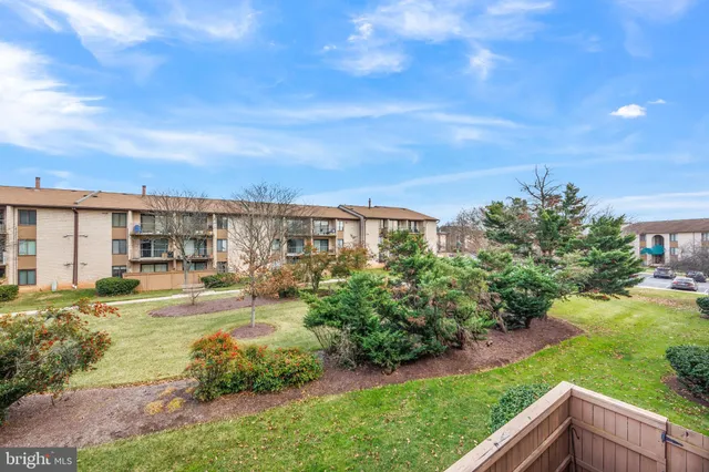 $209,900 | 6952 Hanover Parkway, Unit 2 200), Greenbelt, MD 20770