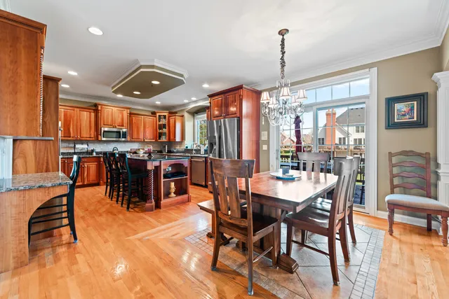 $835,000 | 3-n943 Ralph Waldo Emerson Lane, St. Charles, IL 60175