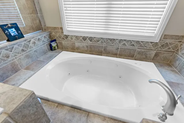 $835,000 | 3-n943 Ralph Waldo Emerson Lane, St. Charles, IL 60175