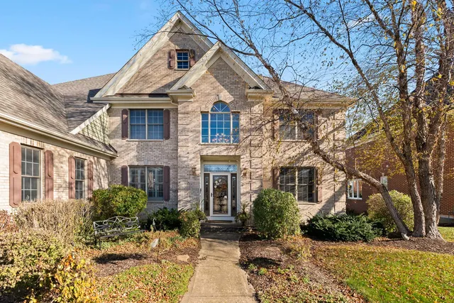 $835,000 | 3-n943 Ralph Waldo Emerson Lane, St. Charles, IL 60175