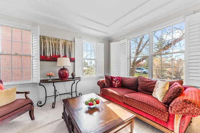 $835,000 | 3-n943 Ralph Waldo Emerson Lane, St. Charles, IL 60175