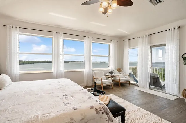 $2,198,500 | 1661 Seabreeze Drive, Tarpon Springs, FL 34689