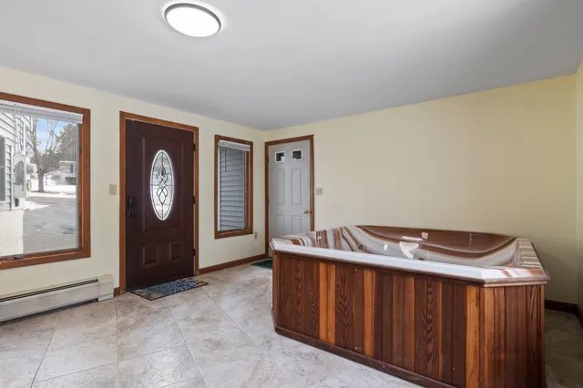 $4,500 | 4 Brown Avenue, Greenland, NH 03840