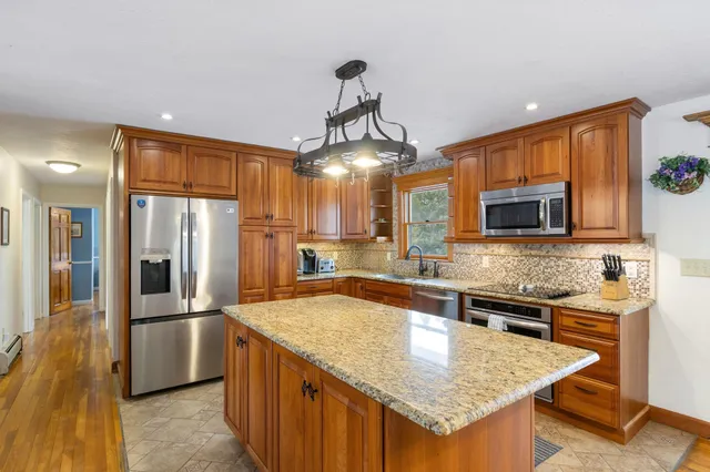 $4,500 | 4 Brown Avenue, Greenland, NH 03840