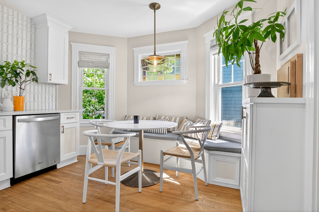 33 Bateswell Road Boston, MA 02124 - Photo 14 of 38