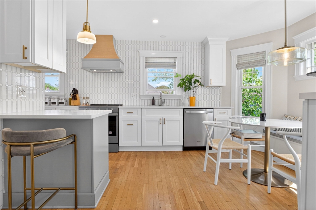 33 Bateswell Road Boston, MA 02124 - Photo 15 of 38