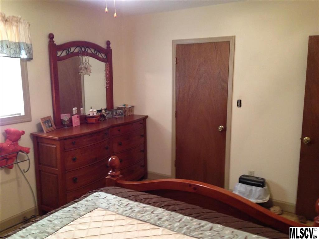 829 Heritage Farm Road Hickory, NC 28601 - Photo 15 of 17 Gallery Image 15