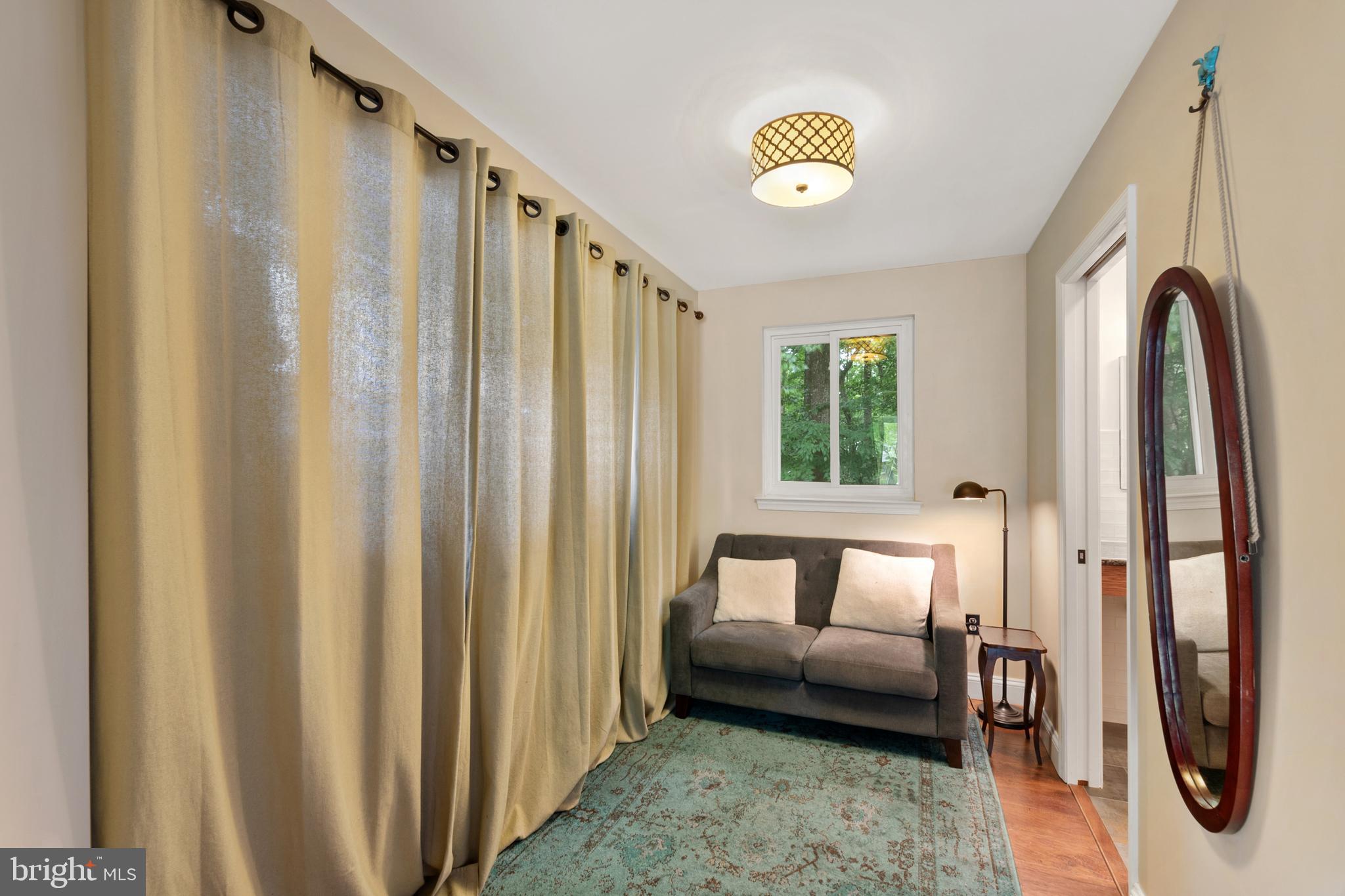 8206 Springfield Village Drive Springfield, VA 22152 - Photo 23 of 46 Sitting room/reading nook