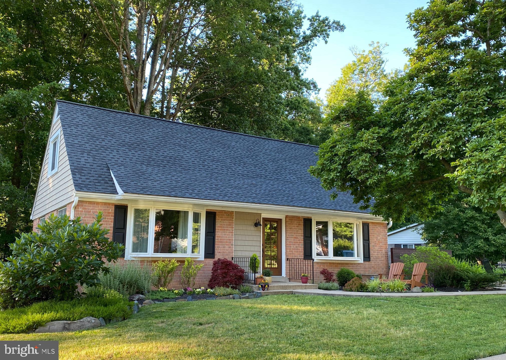 8206 Springfield Village Drive Springfield, VA 22152 - Photo 8 of 46 Gallery Image 8