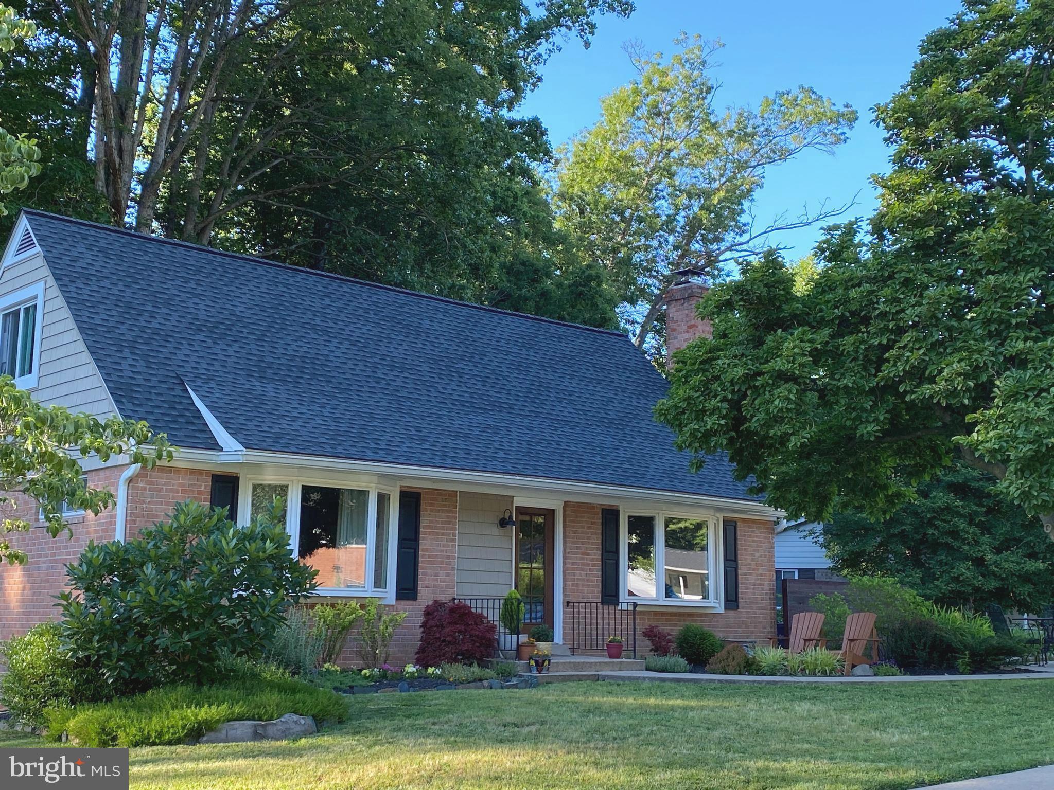 8206 Springfield Village Drive Springfield, VA 22152 - Photo 9 of 46 Gallery Image 9