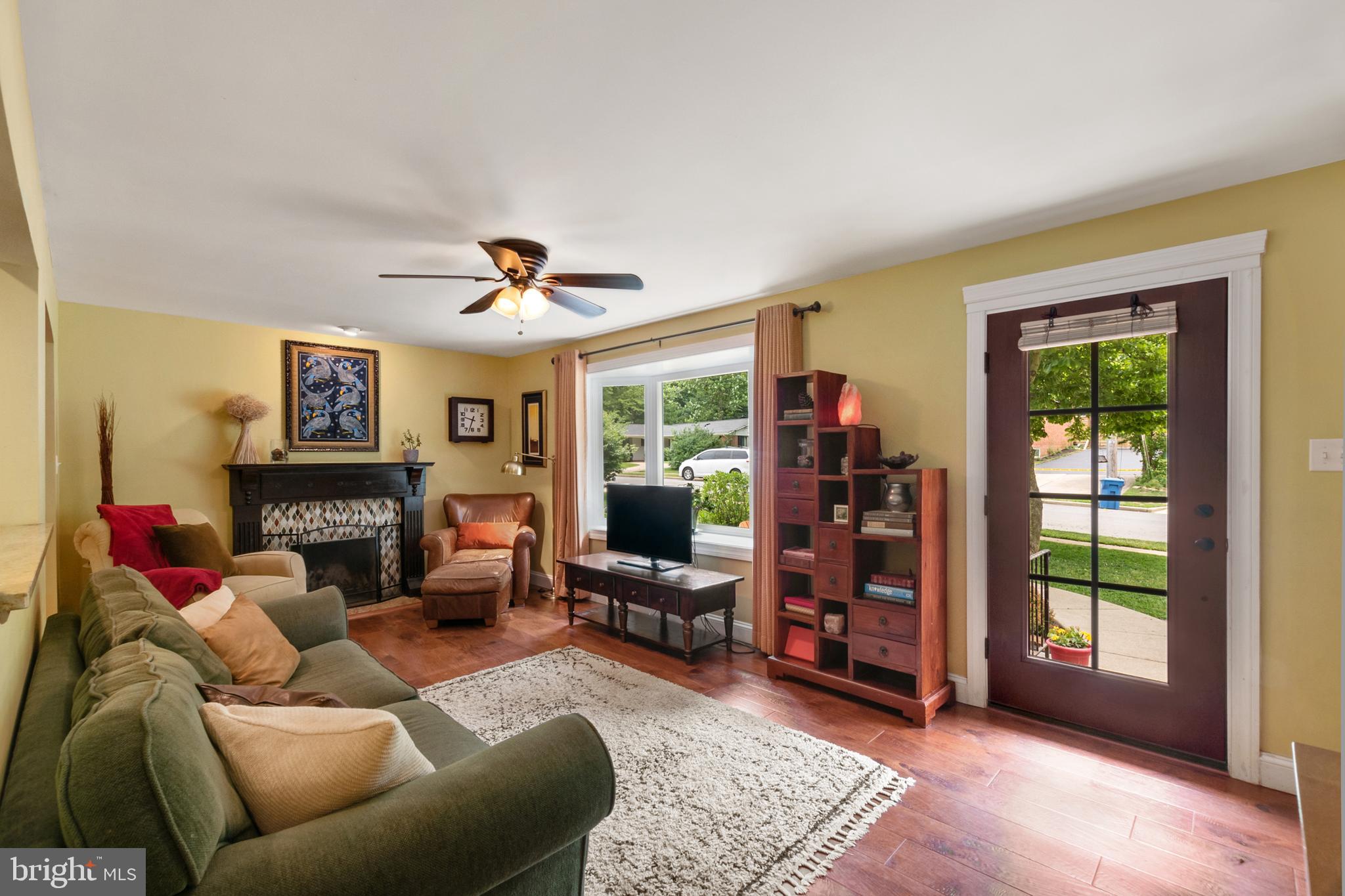 8206 Springfield Village Drive Springfield, VA 22152 - Photo 10 of 46 Bright and open living room with bay window