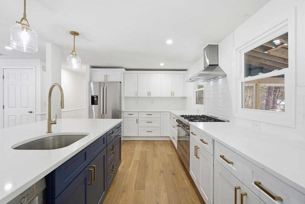 66 Patten Road Westford, MA 01886 - Photo 4 of 41