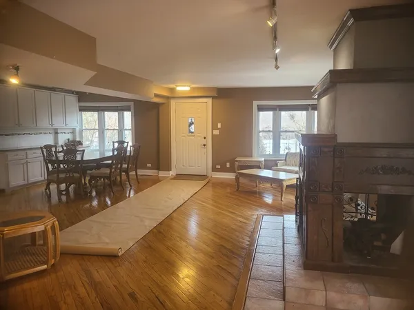 $399,000 | 630 Whitney Avenue, Winthrop Harbor, IL 60096