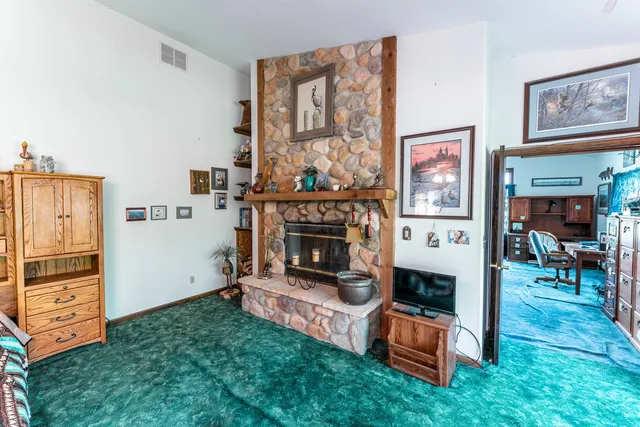 $675,000 | 1479 Old Mill Road, Franklin Grove, IL 61031