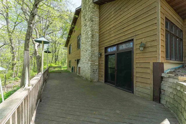 $675,000 | 1479 Old Mill Road, Franklin Grove, IL 61031