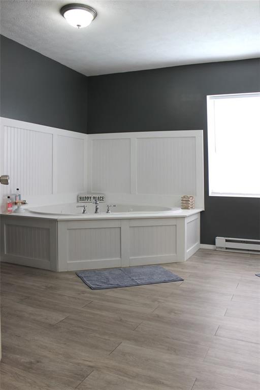 453 Hall Road Butler, PA 16001 - Photo 17 of 25 OWNERS SPA LIKE BATH