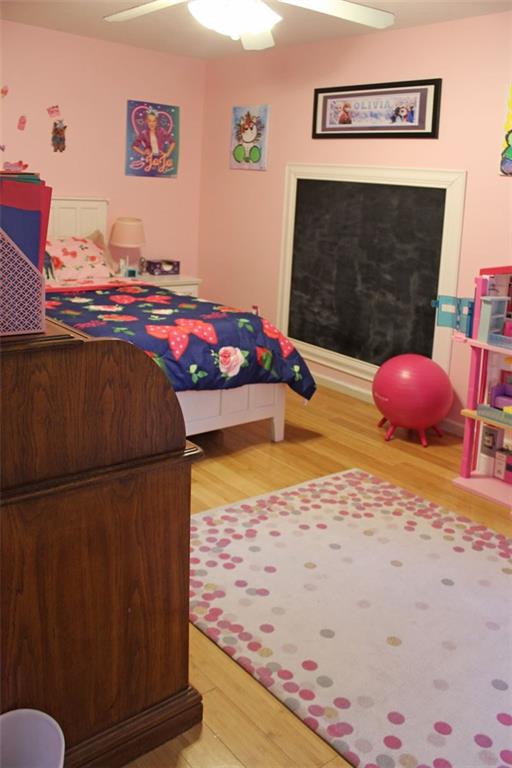 453 Hall Road Butler, PA 16001 - Photo 21 of 25 LITTLE GIRLS ROOM, CHALK PAINT WALL