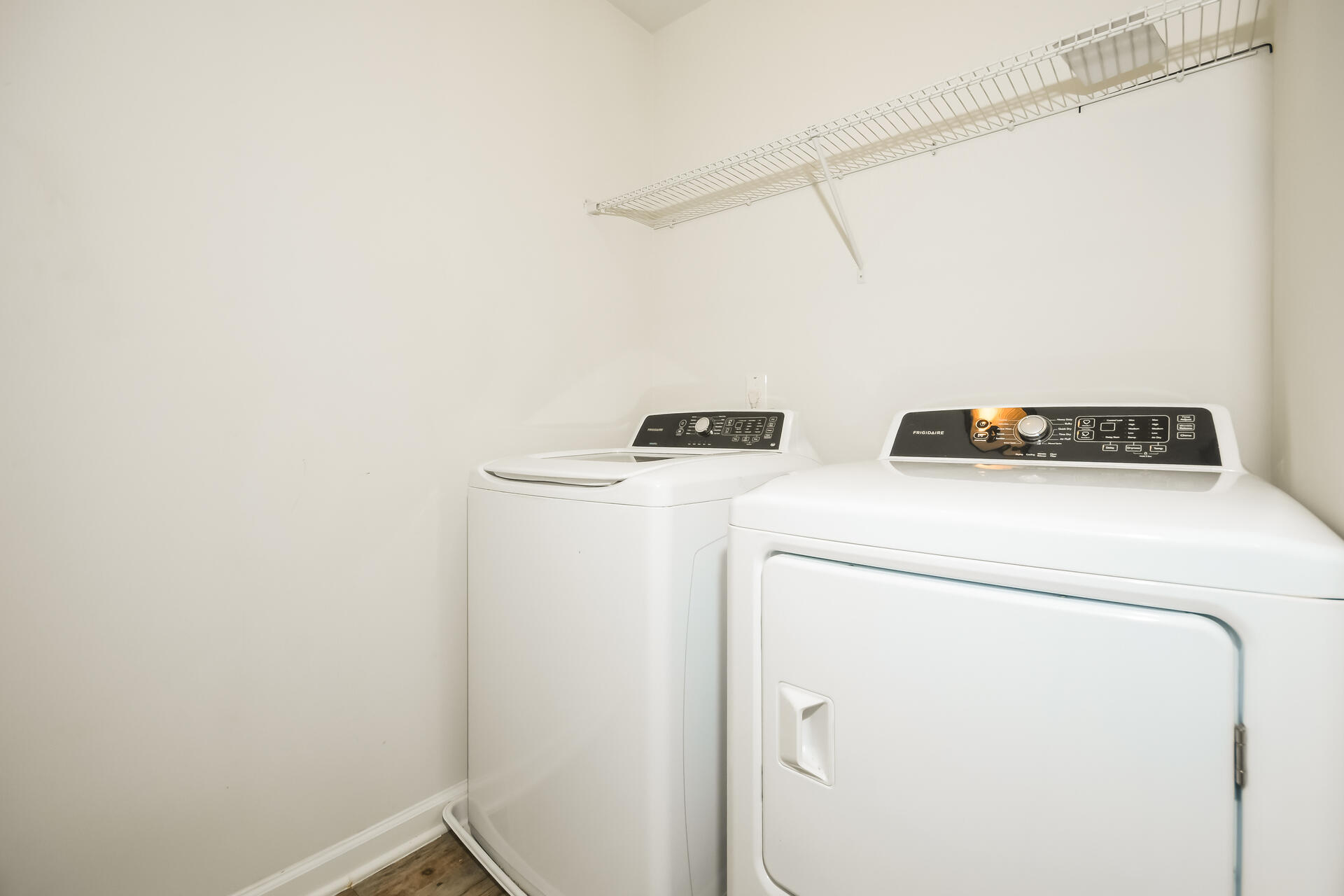 9774 Seed Street Ladson, SC 29456 - Photo 7 of 19 8-photo-Laundry-Room-eebdf62f-406f-4572-