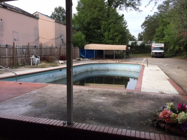 2015 Wrightsboro Road Augusta, GA 30904 - Photo 3 of 16 Gallery Image 3