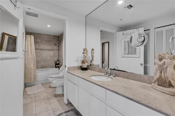 $4,000 | 848 Brickell Key Drive, Unit 1903, Miami, FL 33131