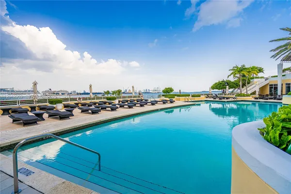$4,000 | 848 Brickell Key Drive, Unit 1903, Miami, FL 33131