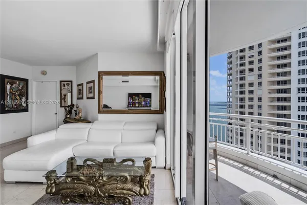 $4,000 | 848 Brickell Key Drive, Unit 1903, Miami, FL 33131