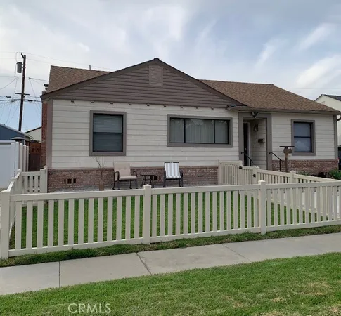 $949,000 | 4145 Los Coyotes Diagonal, Lakewood, CA 90713