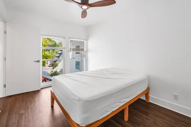 $1,950 | 2709 Parker Lane, Unit B, Austin, TX 78741