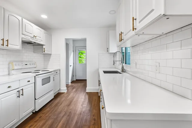 $1,950 | 2709 Parker Lane, Unit B, Austin, TX 78741