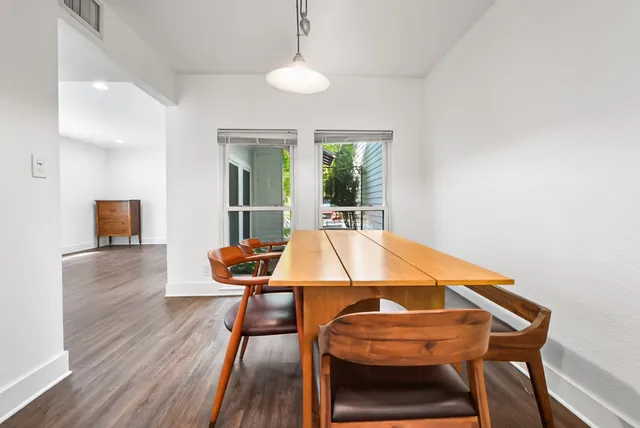 $1,950 | 2709 Parker Lane, Unit B, Austin, TX 78741