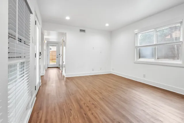 $1,950 | 2709 Parker Lane, Unit B, Austin, TX 78741