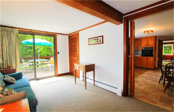 6 Coach Road Walpole, MA 02081 - Photo 4 of 9 Gallery Image 4