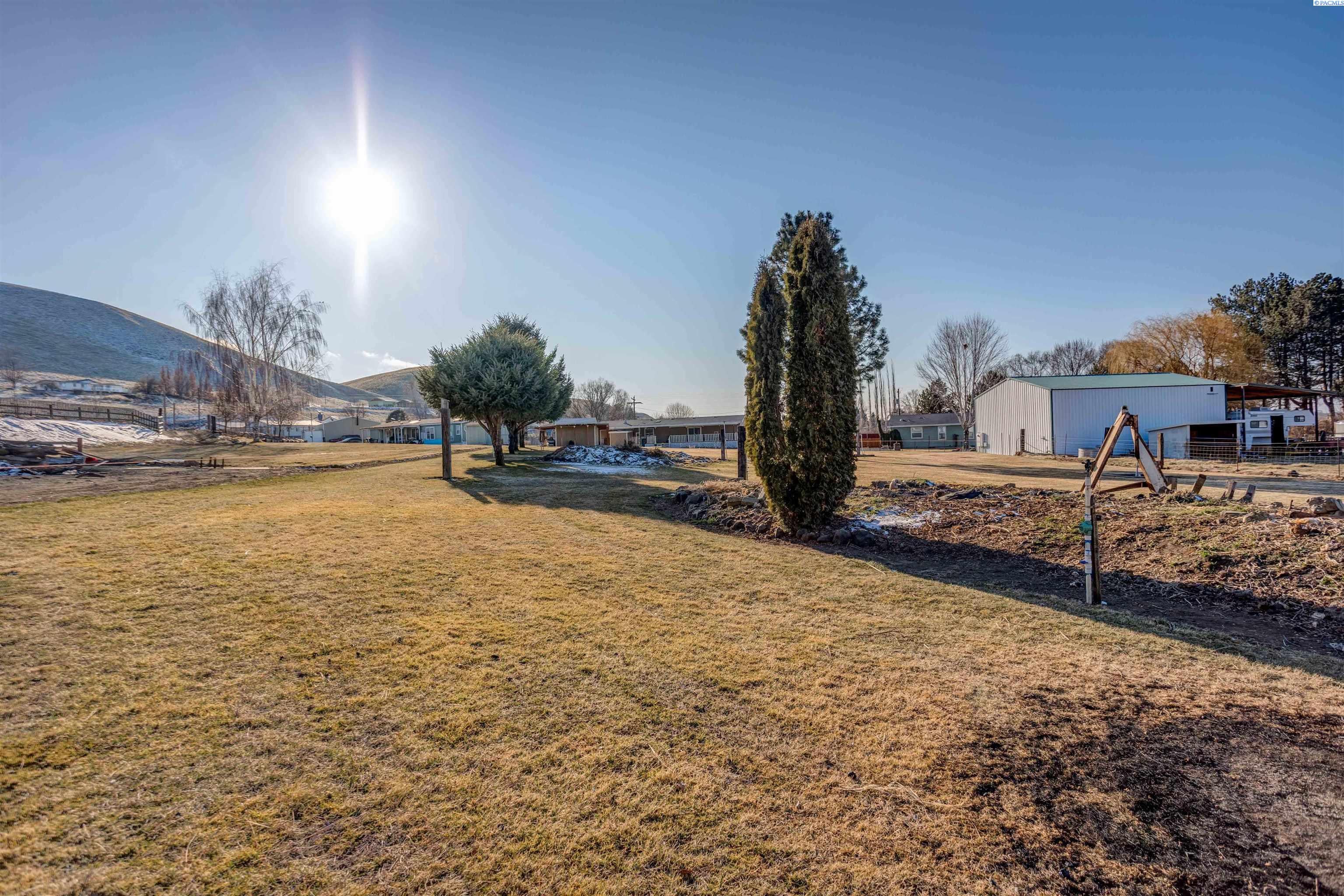 21603 South Ward Gap Road Prosser, WA 99350 - Photo 24 of 25 Gallery Image 24