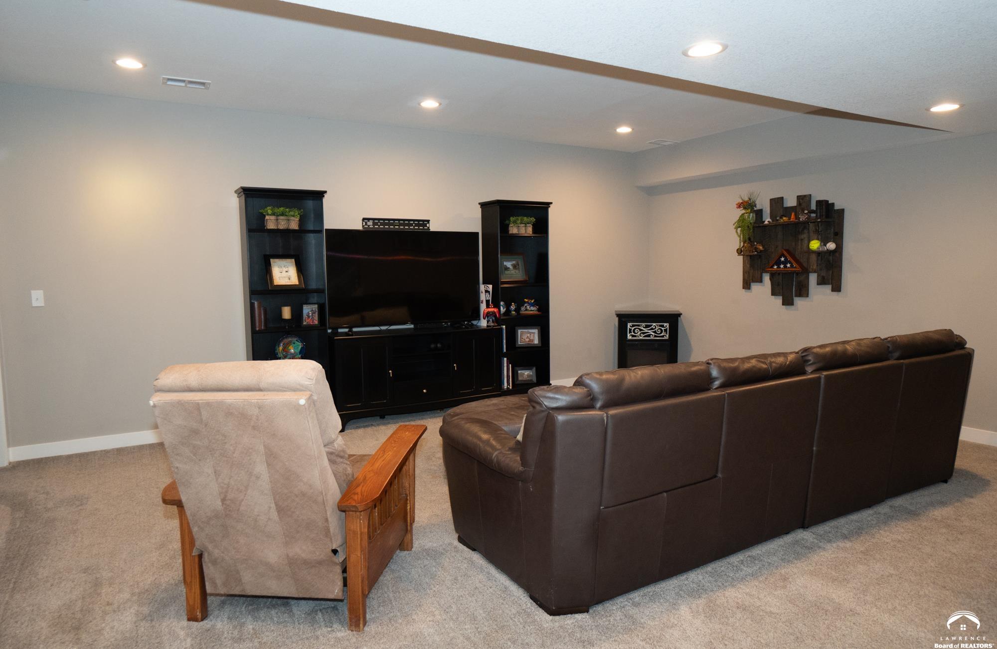 8777 Greeley Street Lenexa, KS 66227 - Photo 34 of 45