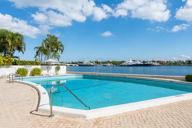 $8,000 | 1200 South Flagler Drive, Unit 1105, West Palm Beach, FL 33401